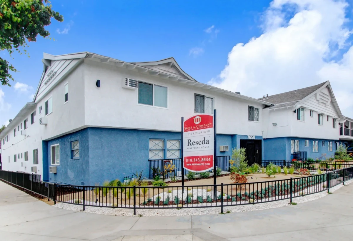 18514 Plummer St, Northridge, CA 91324